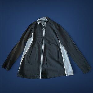 🔹DUO MATERNITY: Women’s M, navy blue w/light blue zip-up jacket preowned🔹